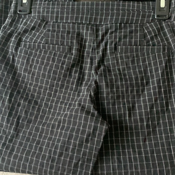 Apt 9 women’s petite dress pants size 2P - Picture 4 of 4